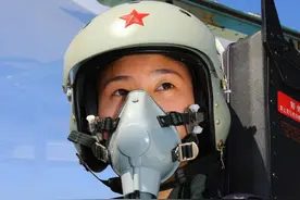 湖北77名学生成为空军飞行员，仅3名女生，其中一名高考594分图片