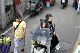 借小学生手机打电话，“叔叔”溜了！嫌犯已落网图片