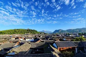 丽江“最坑”旅游纪念品，成本10元，游客花1000购买还以为赚到了图片