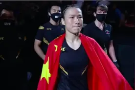 泰森言论成真！张伟丽被罗斯直接KO，当值裁判引发巨大争议图片
