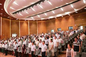 时隔7年再启动！四川1099名教职工获表彰，首设"教师最高荣誉"引关注！图片