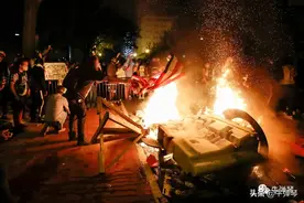 现在美国人最害怕的是黑夜！特朗普也感受到凶险图片