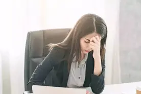 985女硕士同时被华为和浦发的录取，晒出两个年薪对比：很纠结图片