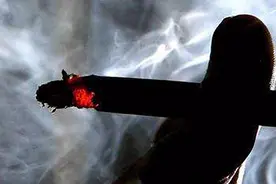满屋烟味难去除？教你一招，只需这样做，5分钟房间空气变清新视频封面