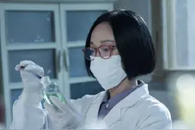 功勋：屠呦呦为何总能突破工作瓶颈？她掌控了人类的这个心理本能图片