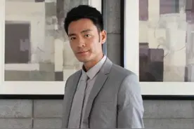 李光洁与郝蕾闪婚闪离，今和90后娇妻携娃出行，令人羡慕图片