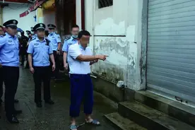 博物馆副馆长身中31刀，倒在国宝旁……25年后命案告破抓捕场面曝光图片