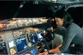 阿富汗首位女性商业航空公司飞行员拒绝停飞，渴望能够继续飞行图片