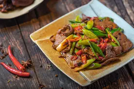 猪肝、菠菜、胡萝卜，这些食物真的明目吗？图片