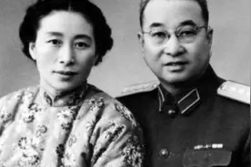 开国大将陈赓58岁逝世后，留下4子1女，两个教授三个少将图片