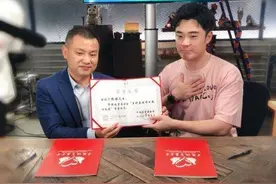 抖音一哥陈赫首场直播，将990万全部捐赠，获得了广大网友的点赞图片