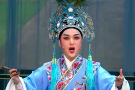 越剧《盘夫索夫》黄惠、王志萍剧照(2)图片