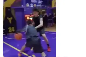 NBA球星库里寻找广东独臂篮球少年！男孩回应了图片