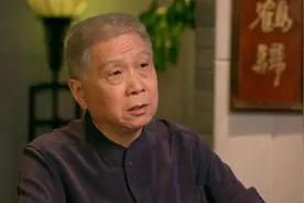 马未都：康熙唯一的万寿瓶，估价12个亿，全世界独此一件图片