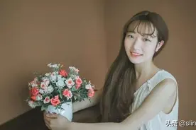 我敢担保：男人很爱很爱某个女人时，大多是这样的图片