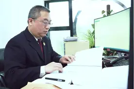 【检察英模】耿戌韬：公正树形象 热血铸检魂图片