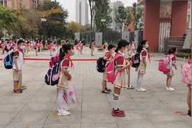 温江区政通小学顺利复学图片