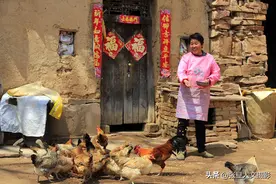山西有一个小山村 茅草屋土坯房 祖上从河南逃荒来的 故事挺传奇图片