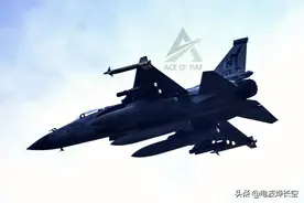 枭龙挂载跑道终结者！巴铁装备国产特种炸弹，轻松击穿40cm混凝土图片