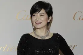 林青霞美了一辈子，67岁穿“星空裙”还有曲线美，气质越老越高级图片