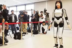 未来机器人会取代人类吗？马斯克推出人形机器，家务工作无所不能图片
