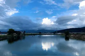 西南边境，邂逅一座城图片