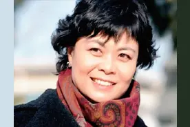 中国作协主席铁凝，54岁等来真爱：我宁愿没有，也不要凑合的婚姻图片