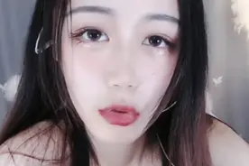 小说：她会什么反应呢？图片