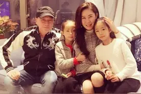 捧前妻儿子进圈，保护私生子，把现任女儿宠上天，汤镇业可不偏心图片