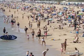 9月迎来32度暴晒高温：英国享受最后2日的夏末狂欢图片