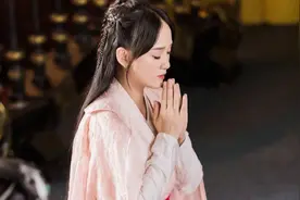 独孤伽罗：历史上有名的妒后，不许皇帝纳妃，将侍寝宫女赐死图片