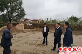 庆城县委常委、纪委书记云晓野调研督查南庄乡脱贫攻坚工作图片