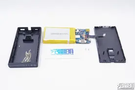 自带Type-C线PD检查却是这样？绿联18W双向快充移动电源拆解图片