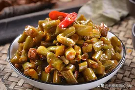 家常腌制酸豆角，简单又方便，酸脆开胃不易坏，厨房小白也能成功图片