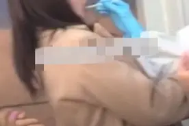 江疏影核酸检测张大嘴被拍，恳求媒体删除视频，网友：已截图图片