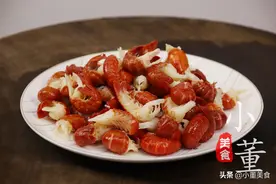 虾尾这样做才好吃，不用一滴水，麻辣鲜香，好吃到让你舔手指图片