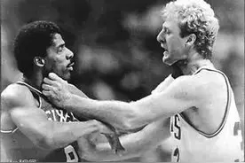 NBA有史以来最被夸大的事件之一：大鸟伯德与J博士的“一对一”图片