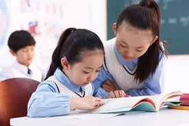 李玫瑾：养儿3忌，养女5忌，这几点父母能懂，以后孩子差不了图片