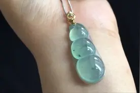 小小一颗翡翠福豆，招财又增福图片