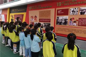 惊艳亮相！郑州市二七区解放路小学打造红色文化墙献礼建党百年图片