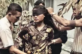 镜头下的越战：女人身上绑满手雷，城市被夷为平地，美军损失惨重图片