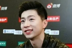 马龙，小奶龙图片