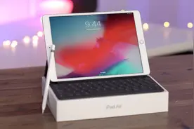 苹果公司承认iPad Air3存在屏幕黑屏问题，计划提供免费维修服务图片
