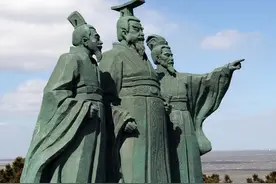 秦朝末年，如果岭南几十万秦军北上救援，能不能挽救大秦帝国图片