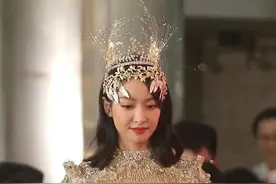 杨幂姚晨破冰有内幕？图片