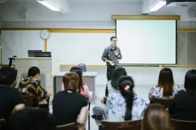 教育没能改变我的命运，教育贷做到了图片