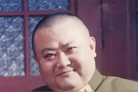 刘德一最后一次当“傻儿”，美女如云的《傻儿司令》图片