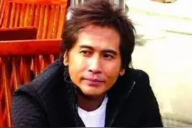 60岁齐秦一生坎坷：与儿子对簿公堂，嗓子失声，51岁脸部60%烧伤图片