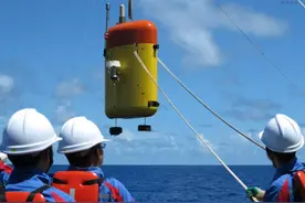 “海斗一号”的万米海试成功！水下机器人如何到达海洋最深处？图片