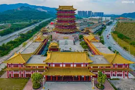 潮州版“黄鹤楼”，由中药世家斥巨资兴建，纪念一位妇幼科女医师图片